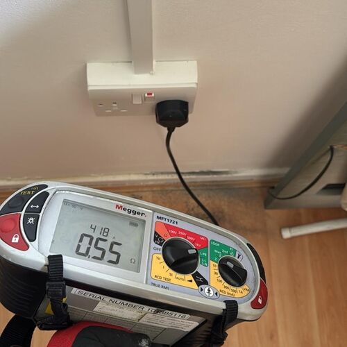 Gallery | Innovative Energy Systems Ltd | Emergency electrician Woking | Fuse board/Consumer unit replacement | Electrician Woking