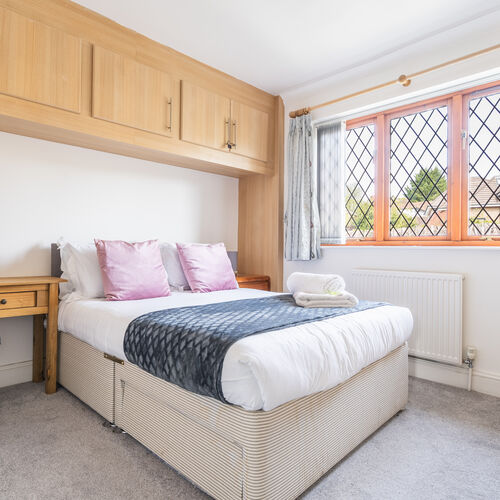 The Oaks, Watford WD19 4LR