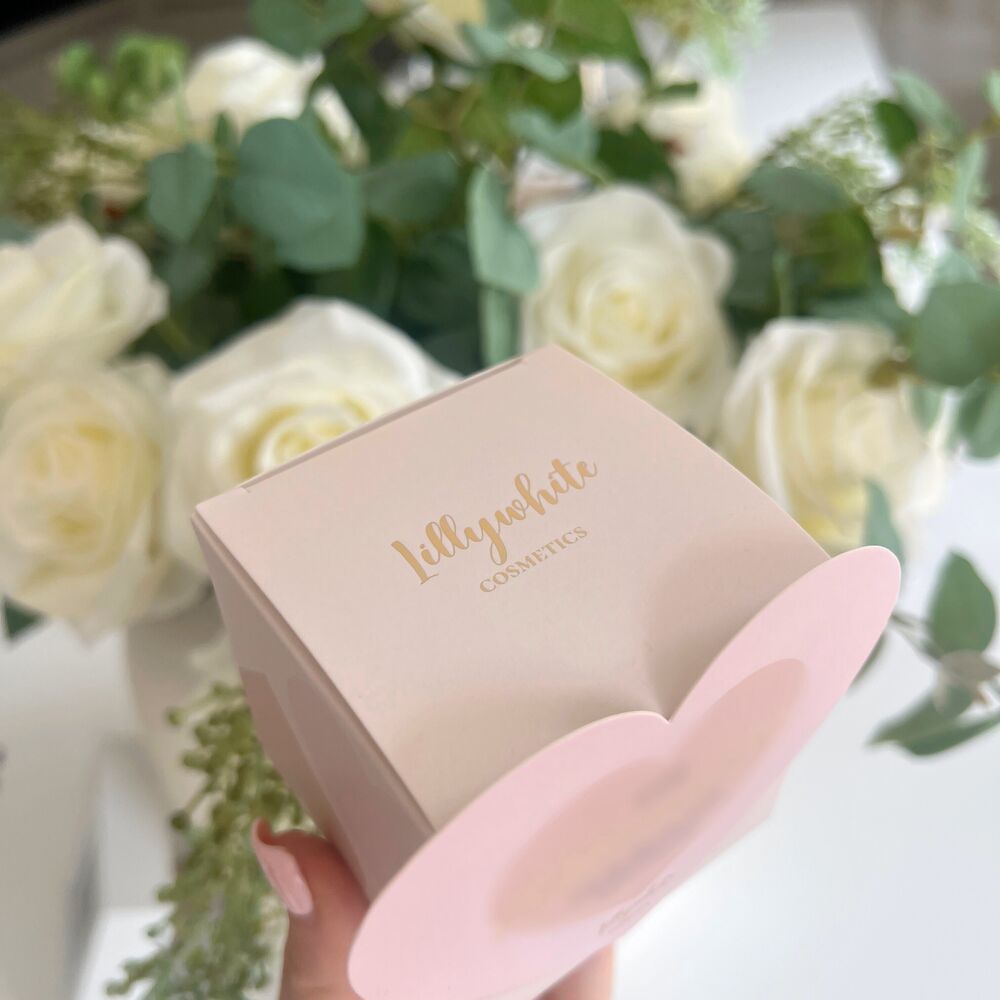 The Ultimate Hourglass Sponge Duo