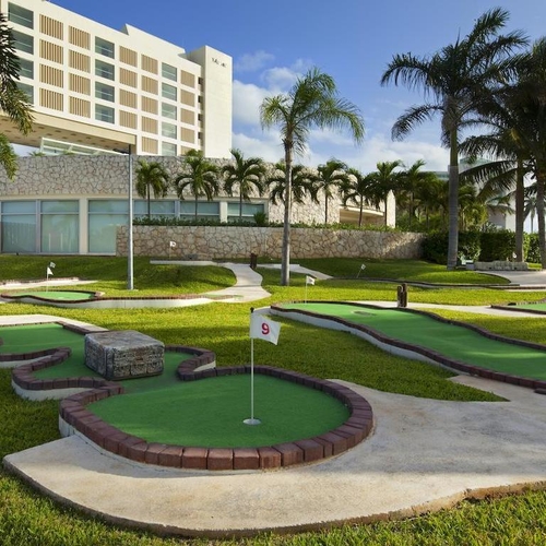 The Westin Lagunamar Ocean Resort Villas & Spa Cancun