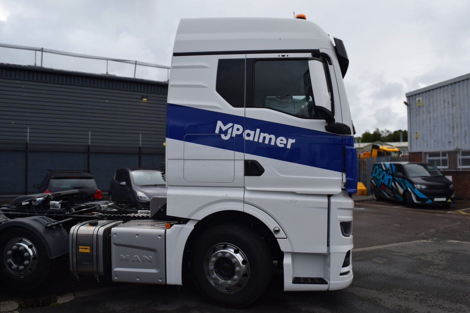 MJ Palmer - 2x MAN TGX