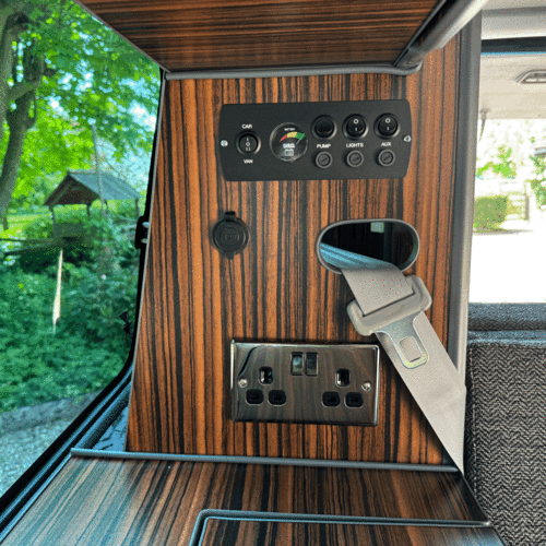 2002 Mazda Bongo Special 2.5V6 Auto 4 Berth