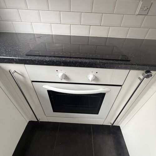 TWO MILE ASH - TWO BEDROOM HOUSE