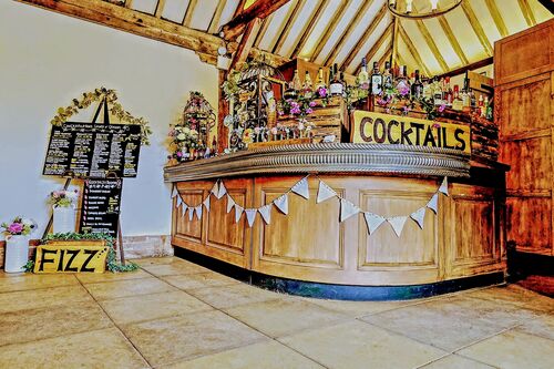 Gallery | Jolly Hucksters Mobile Bar Company | mobile bar Hertfordshire/mobile bar Buckinghamshire/mobile bar Hertfordshire/Wedding bar Buckinghamshire | wedding bar Hertfordshire | Real ale events bar /corporate events Hertfordshire/party bars Buckinghamshire/charity event bars
