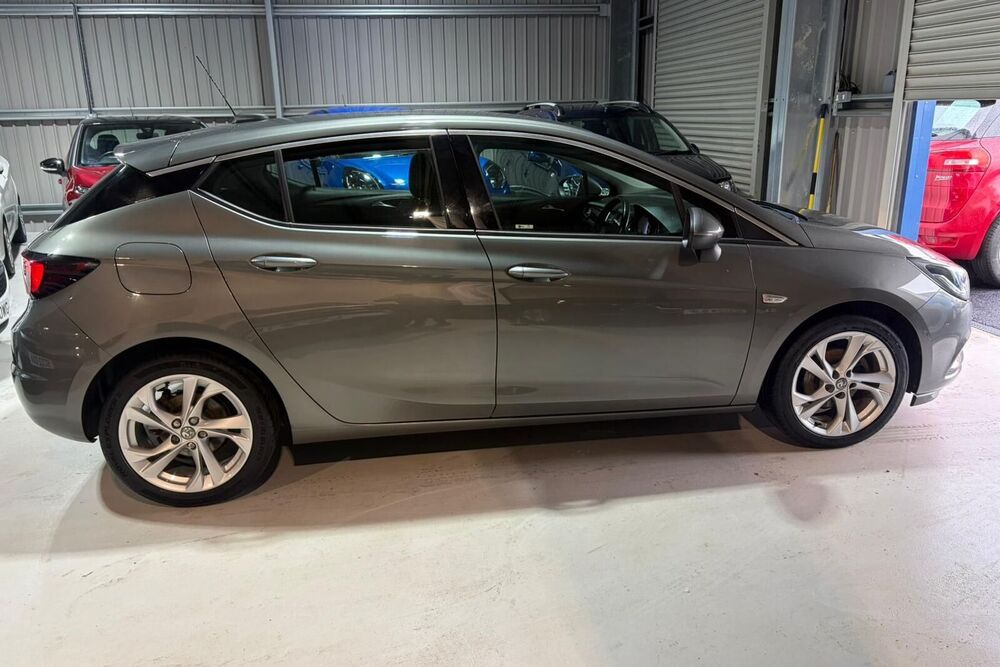 VAUXHALL ASTRA