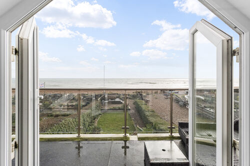 Coast Road, Pevensey Bay