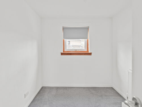 Pirleyhill Gardens, Falkirk, FK1 5NB