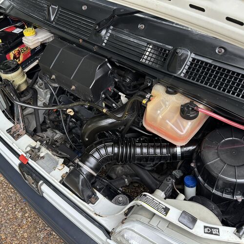 Elddis Avantgarde 100 Motorhome 5 Berth - 2002 Peugeot Boxer 2.0HDi