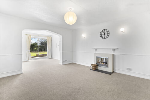 Glen Close, Polegate