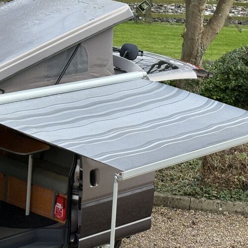 Wellhouse Toyota Granvia Luxury Camper Van 4 Berth - Automatic 4WD