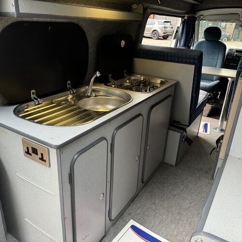 2006 VW T5 Aztec Campers High Top Camper Van 2.5TDi 130 LWB - 1 Owner 16yrs