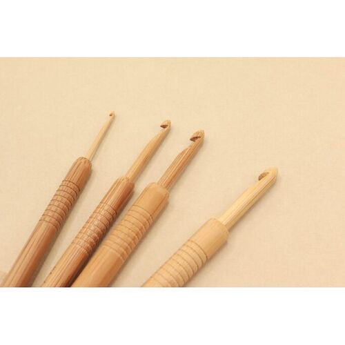 Seeknit Koshitsu Crochet Hook with Bamboo Tip Set