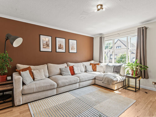 Caledonian Road, Alloa, FK10 1NS