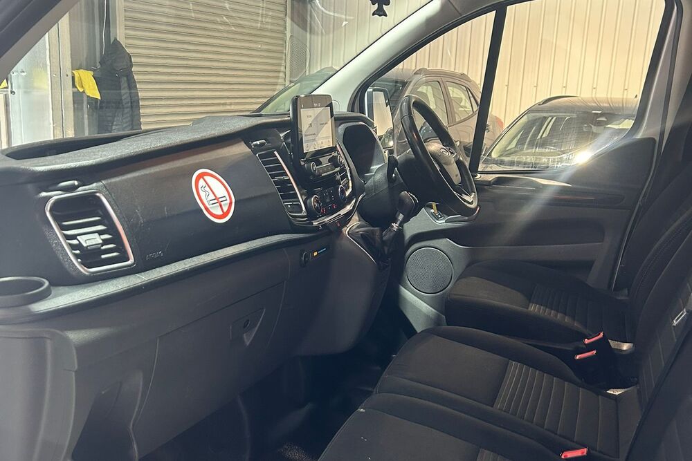 FORD TRANSIT CUSTOM 2.0 EcoBlue 130ps LIMITED
