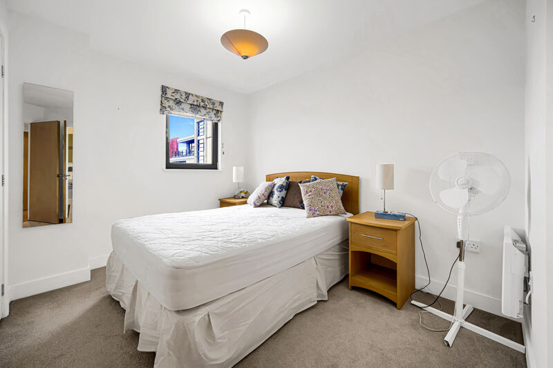 LANDMARK PLACE CARDIFF CITY CENTRE FURNISHED TWO BEDROOM APARTMENT WITH PARKING