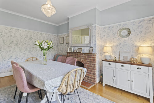 Kings Avenue, Eastbourne