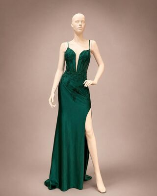 Emerald Fitted | MiAmor Boutique | Prom Dresses Sutton Coldfield | Prom Dress Shop Birmingham | Evening Dresses Sutton Coldfield