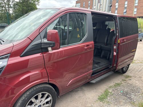 Ford Tourneo Custom Auto 8 Seater