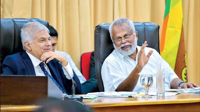 ஈ.பி.டி.பி அலுவலகத்துக்கு சென்ற ஜனாதிபதி ரணில்