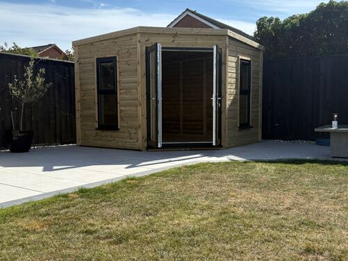 #PVC052 10x10 Corner Summer House