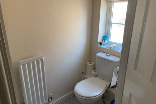 60 Epsom Close