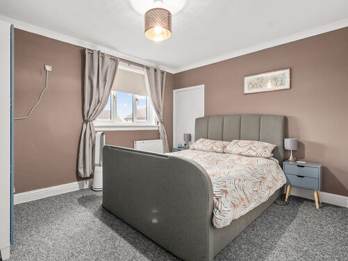 Redlands Road, Tullibody, FK10 2QH