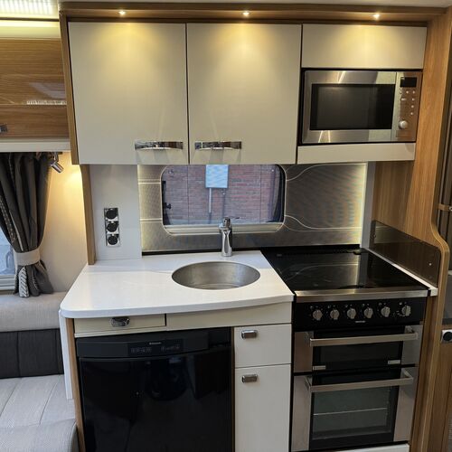 2014 Swift Elegance 580 Caravan 4 Berth - ALDE - Motor Mover - Solar