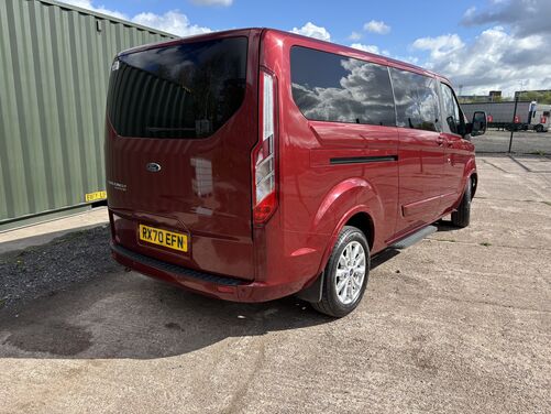 Ford Tourneo Custom Auto 8 Seater