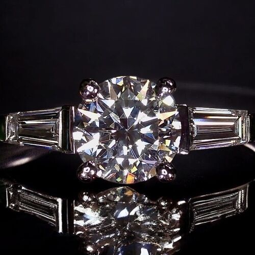 Gallery | Aura Jewellers | Jewellery repairs and alterations, Brownhills | Jewellery specialists, West Midlands Jewellers | Bespoke jewellery, Hand engraving, Valuations