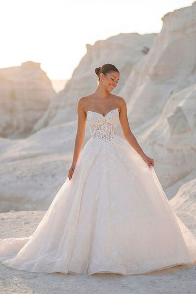 MiAmor Bridal | Bridal shop Birmingham  | Wedding Dresses Birmingham  | Mi Amor Bridal Sutton Coldfield  | Bridal shop Birmingham  | Wedding Dresses Birmingham  | Mi Amor Bridal Sutton Coldfield