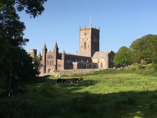 1 PLACE LEFT -Tenby, St Davids and the Pembrokeshire Coastal Path, Wales 2026 - 1 PLACE LEFT