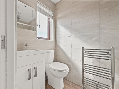 Dundee Place, New Carron, FK2 7SA