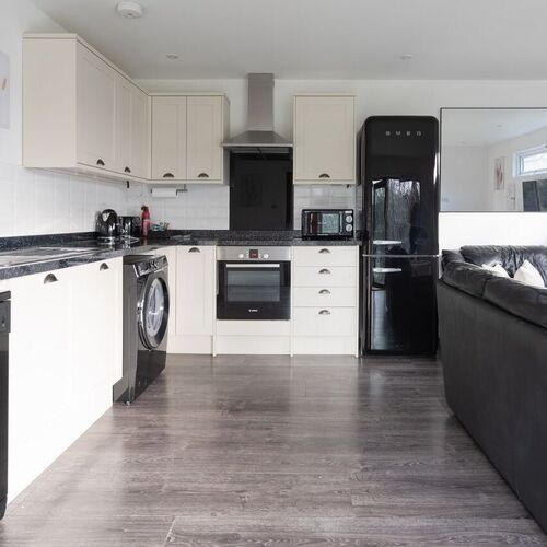 Chalet 2, Little Tolpitts Cottages