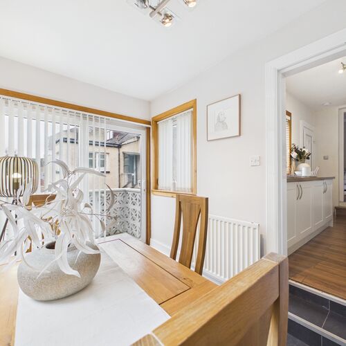 High Road, Stevenston