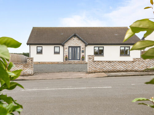 Byreside, Main Street, Standburn, FK1 2HP