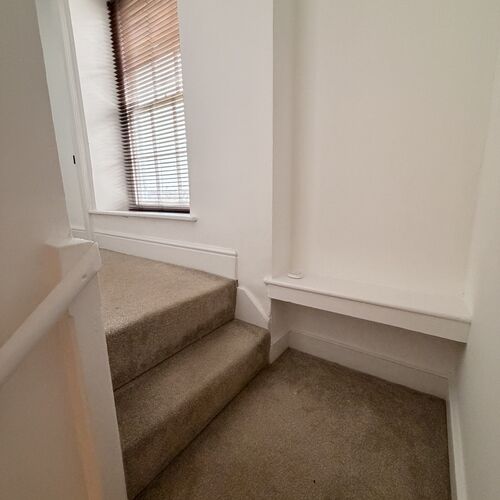 OLD WOLVERTON - 3 BEDROOM BARN CONVERSION