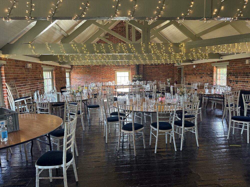 Sopley Mill Wedding | Louise &amp; Jonathan | Pic Me Photo Booths