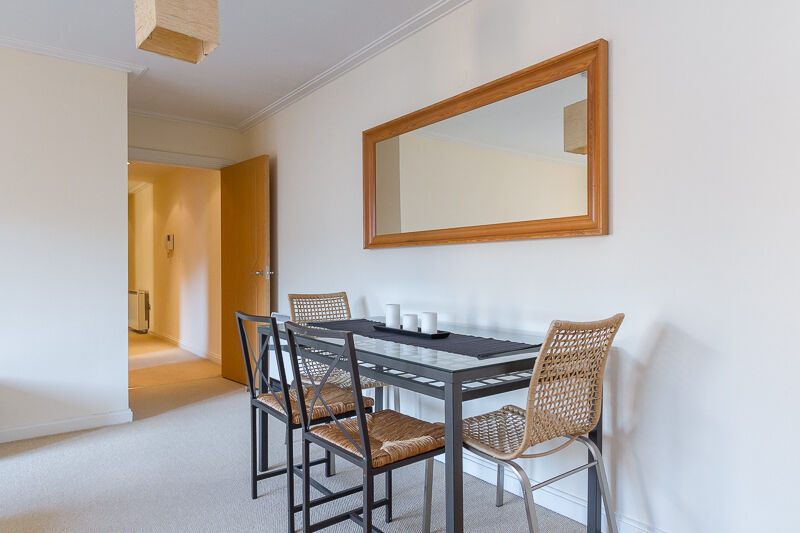 CENTURY WHARF CARDIFF BAY FURNISHED TWO BEDROOM APARTMENT