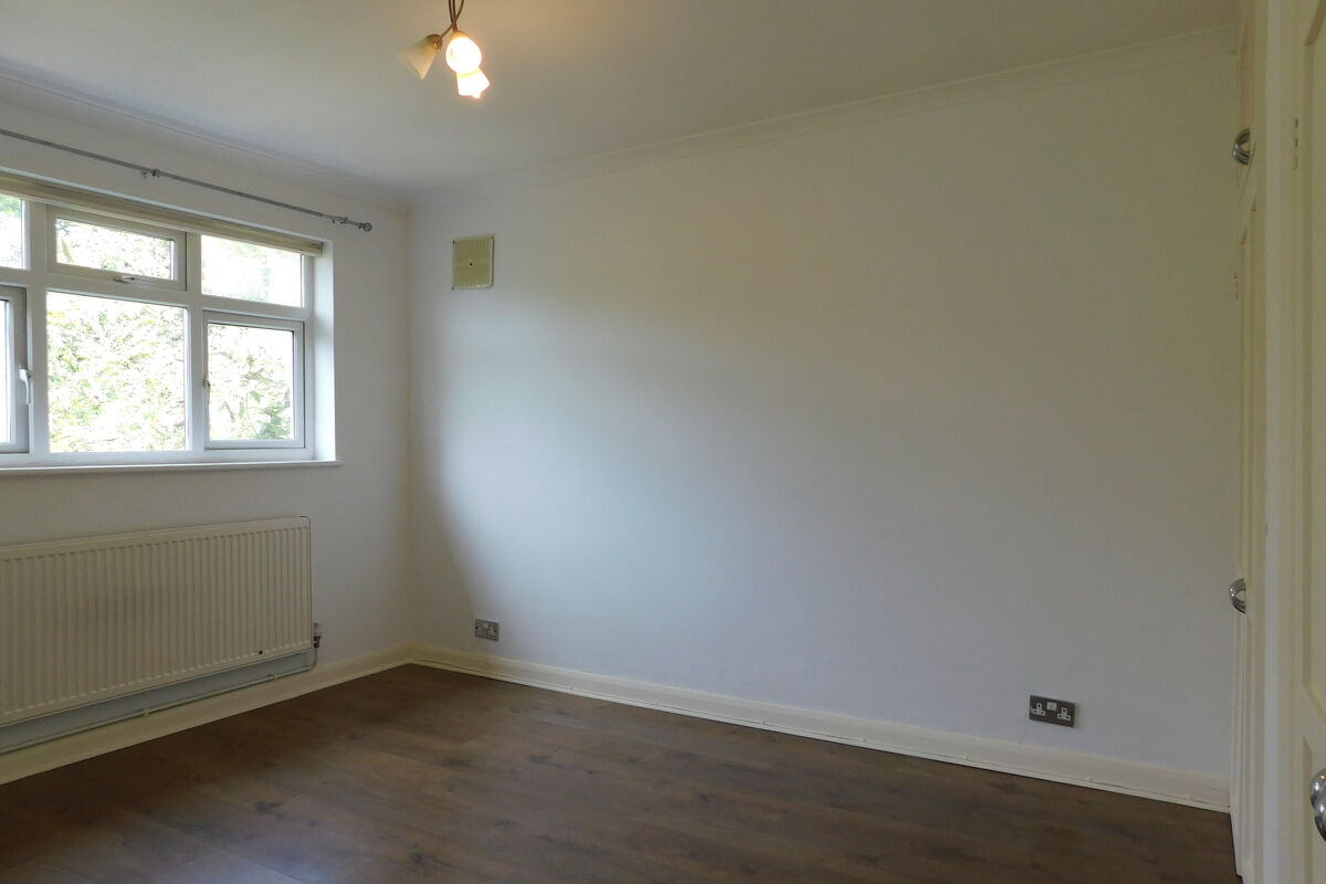 Curtis Road, Whitton