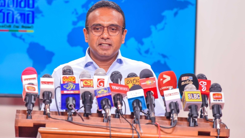 55 வயது நிறைவடைந்த அனைத்து தொழிலாளர்களுக்கும் சமூக பாதுகாப்பு நிவாரணம் வழங்கப்படும்