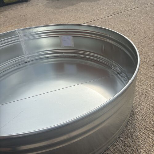 7ft round stock tank