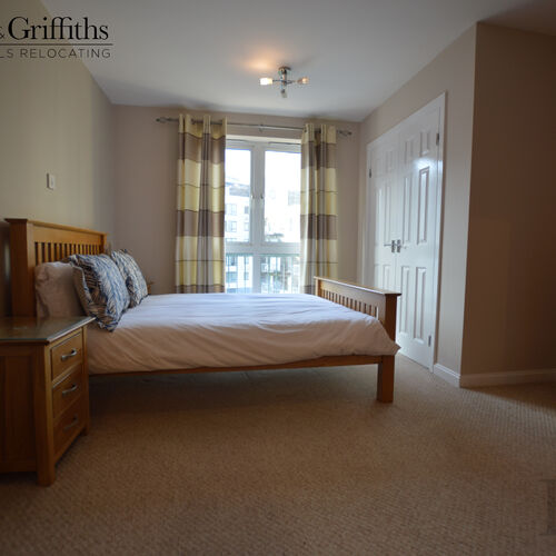 Renting in Cardiff - 3 Bedroom Duplex Penthouse Apartment, Cardiff Bay