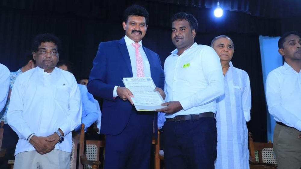 நிலுவையில் இருந்த உள்ளூராட்சிமன்ற ஊழியர்களுக்கு நிரந்தர நியமனம்