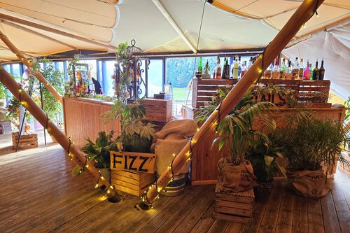 Gallery | Jolly Hucksters Mobile Bar Company | mobile bar Hertfordshire/mobile bar Buckinghamshire/mobile bar Hertfordshire/Wedding bar Buckinghamshire | wedding bar Hertfordshire | Real ale events bar /corporate events Hertfordshire/party bars Buckinghamshire/charity event bars