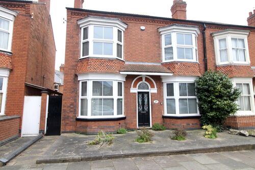 Gimson Road, Western Park, LE3 6DZ