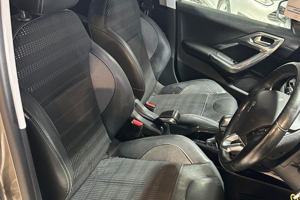 Peugeot 2008 1.6 e-HDi Allure 5dr