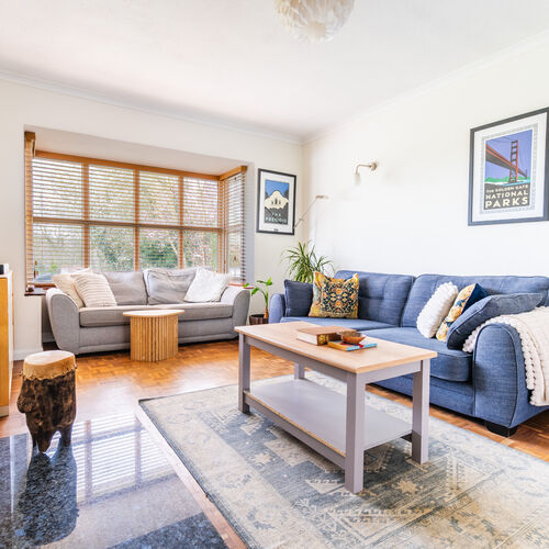 1 Hillside Way, Welwtn AL6 0TY