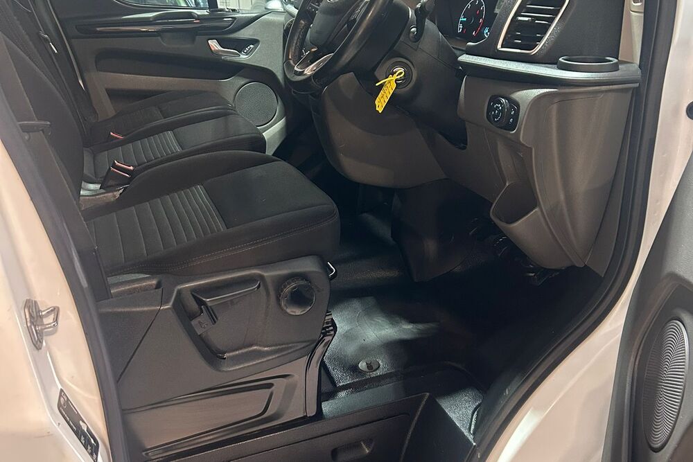 FORD TRANSIT CUSTOM 2.0 EcoBlue 130ps LIMITED