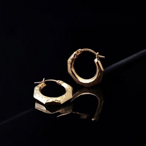 Heptagonal creoles with stippled diamond pattern