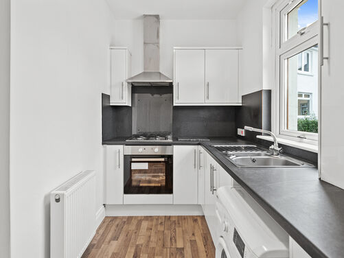 Merchiston Gardens, Falkirk, FK2 7JY